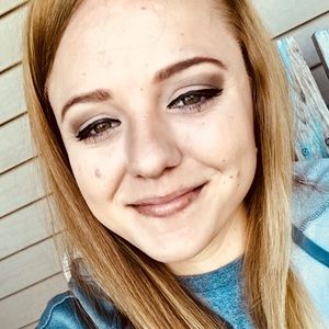 Meet your Posher, Bethany